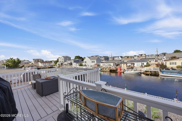 124 Morton Drive, Manahawkin, NJ 08050