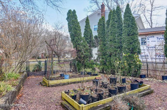 12 Margie Road, East Brunswick, NJ 08816