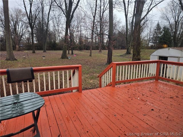 1533 Waverly Road, Jeffersonville, IN 47130
