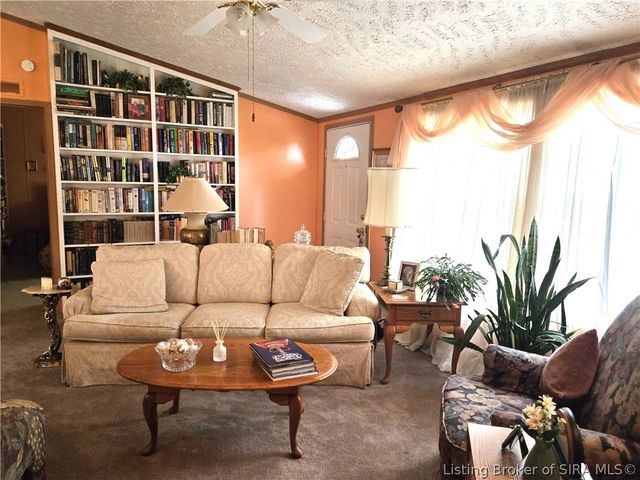 1533 Waverly Road, Jeffersonville, IN 47130
