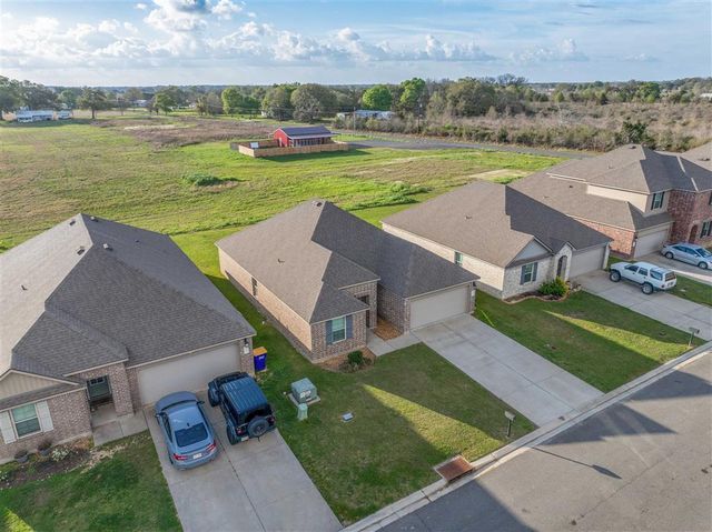 4061 Canary Place, Jennings, LA 70546