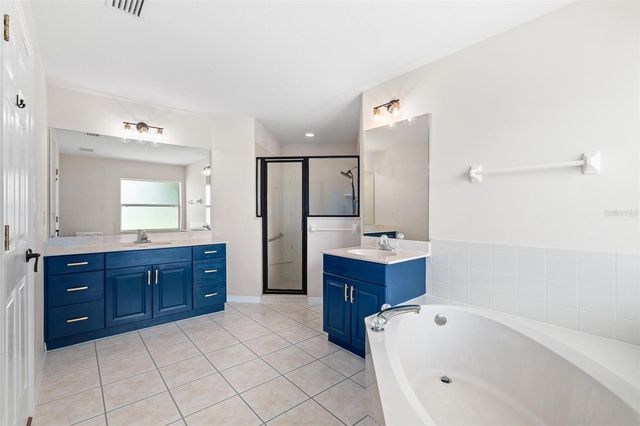 3 LEWIS DRIVE, Palm Coast, FL 32137