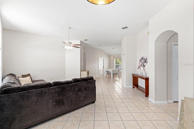 3 LEWIS DRIVE, Palm Coast, FL 32137