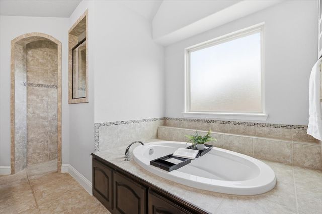 5204 Cross Plains Court, Fort Worth, TX 76126