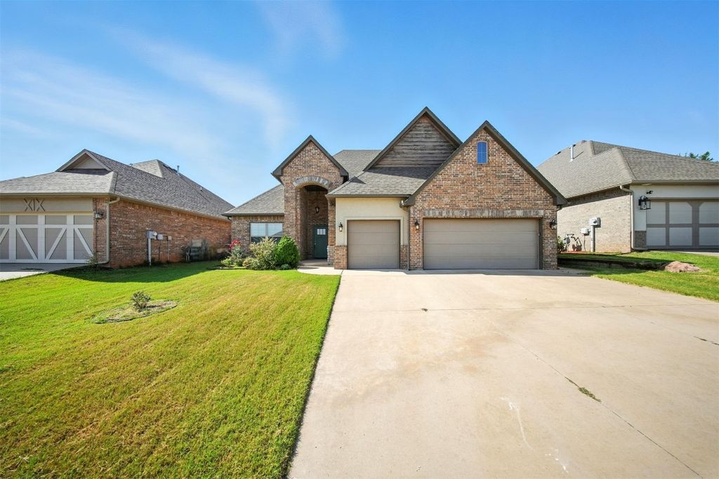 2208 Animada Place, Edmond, OK 73034