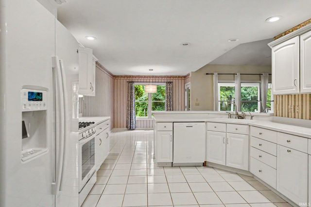 1551 Stone Court, Elkhart, IN 46514