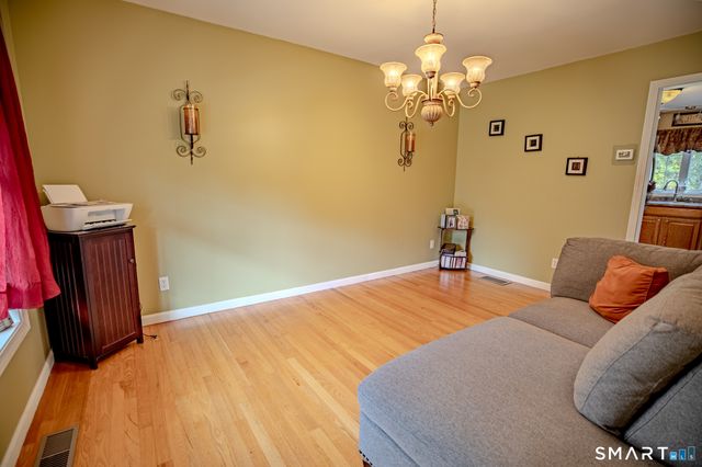 24 Macktown Road, Windsor, CT 06095