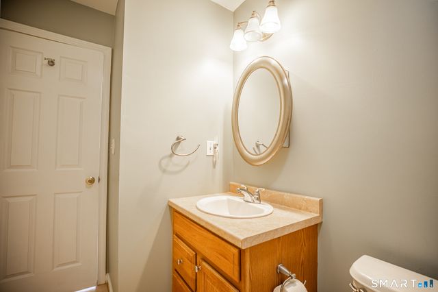 24 Macktown Road, Windsor, CT 06095