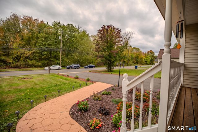 24 Macktown Road, Windsor, CT 06095