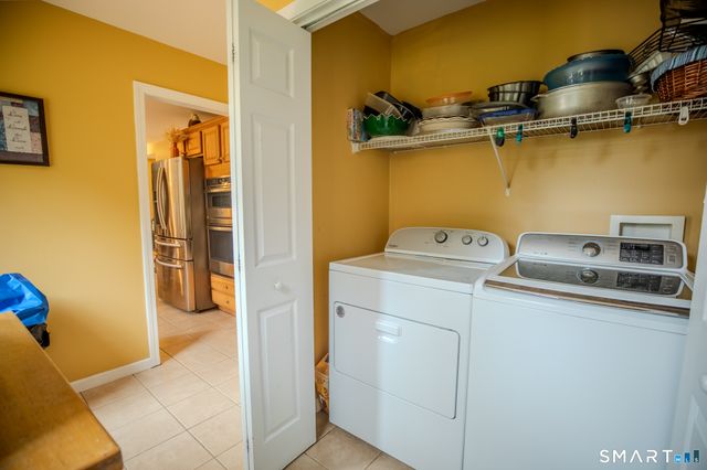 24 Macktown Road, Windsor, CT 06095