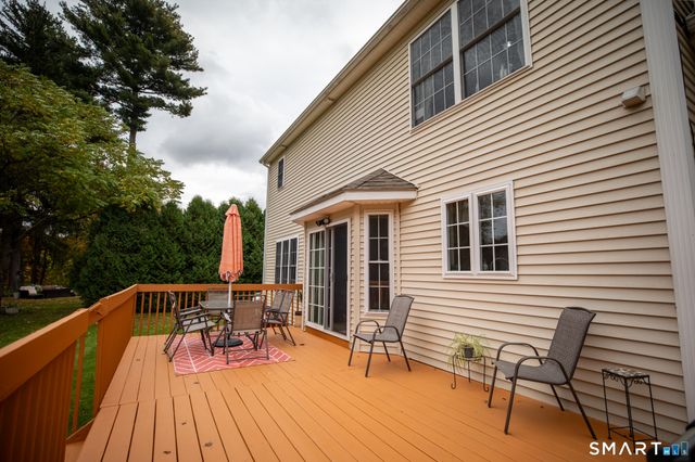 24 Macktown Road, Windsor, CT 06095