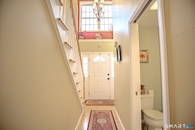 24 Macktown Road, Windsor, CT 06095