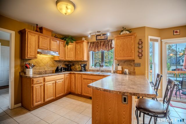 24 Macktown Road, Windsor, CT 06095