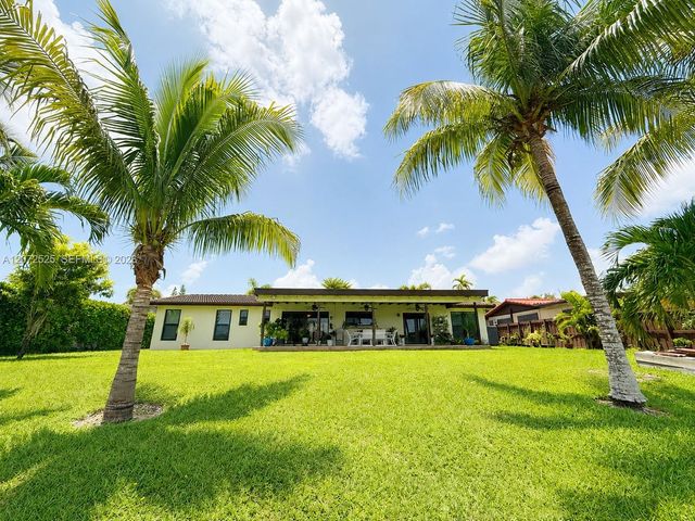 14011 SW 74th Terrace, Miami, FL 33183