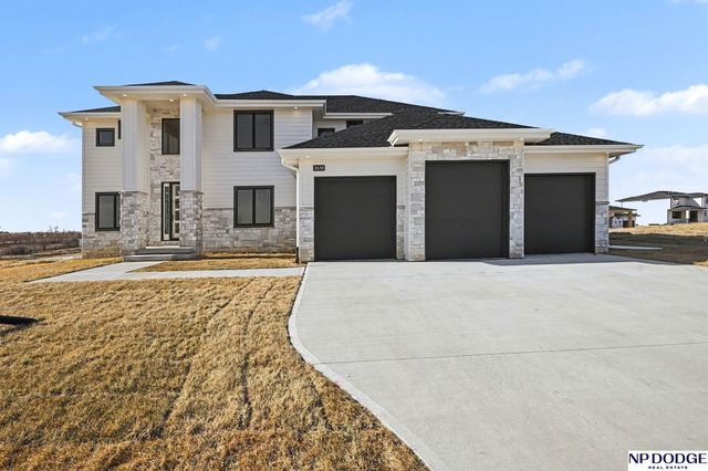 3638 S 217 Street, Elkhorn, NE 68022