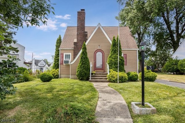 3 Lucien Pl, Linden City, NJ 07036