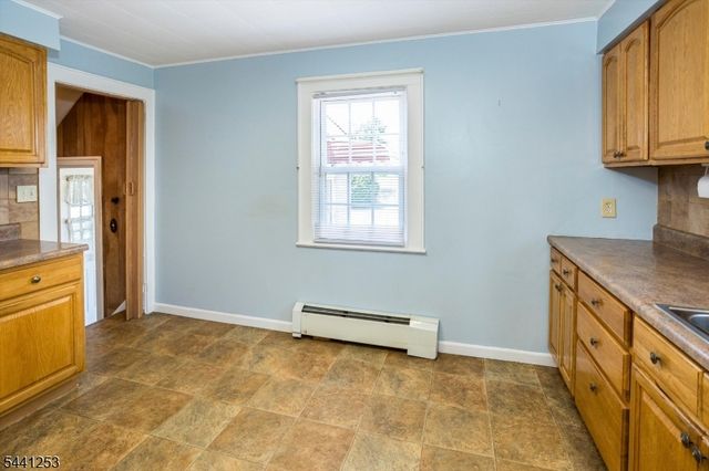 3 Lucien Pl, Linden City, NJ 07036