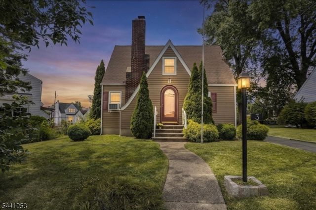 3 Lucien Pl, Linden City, NJ 07036