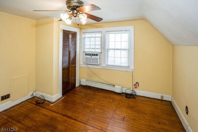 3 Lucien Pl, Linden City, NJ 07036