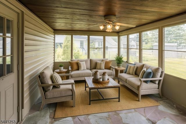 3 Lucien Pl, Linden City, NJ 07036