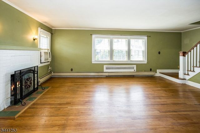 3 Lucien Pl, Linden City, NJ 07036