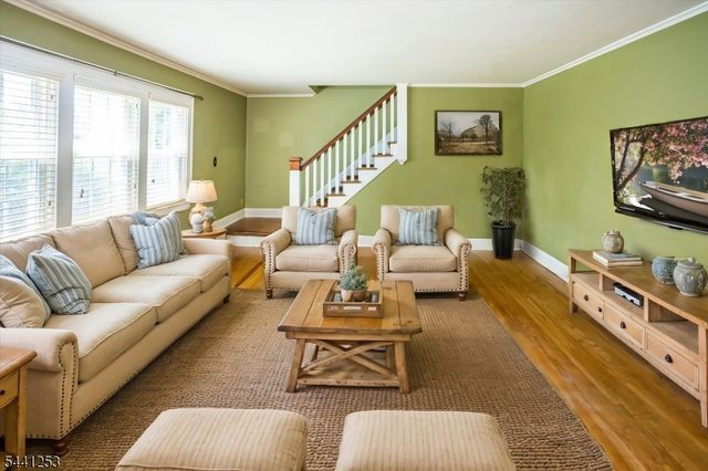 3 Lucien Pl, Linden City, NJ 07036