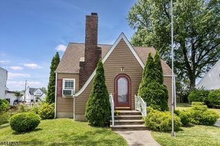 3 Lucien Pl, Linden City, NJ 07036