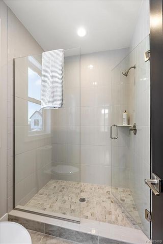30797 Franklin Hills Court 6, Farmington, MI 48334