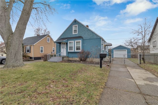 70 Greenfield Avenue, West Seneca, NY 14224