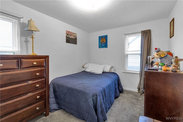 70 Greenfield Avenue, West Seneca, NY 14224