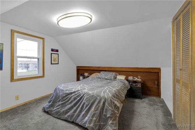 70 Greenfield Avenue, West Seneca, NY 14224