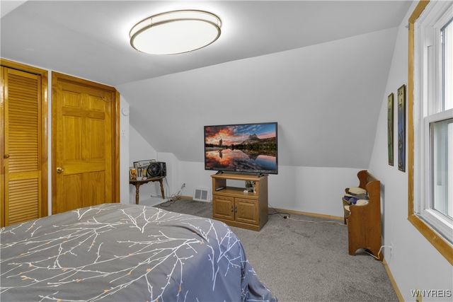 70 Greenfield Avenue, West Seneca, NY 14224