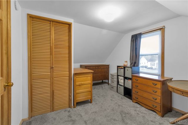 70 Greenfield Avenue, West Seneca, NY 14224