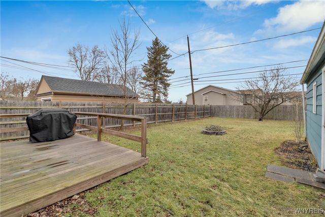 70 Greenfield Avenue, West Seneca, NY 14224