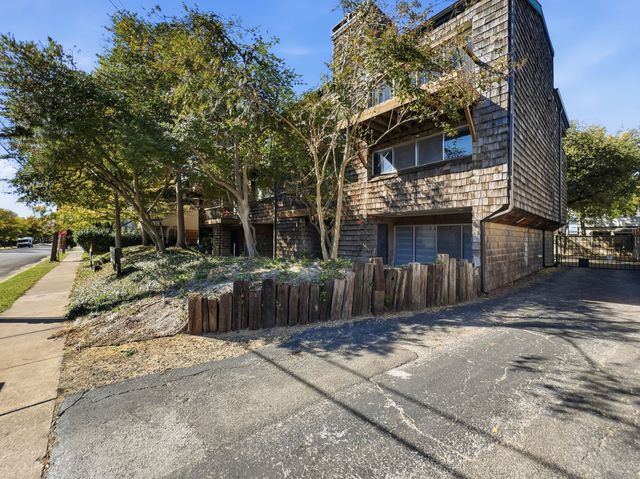 3707 Miles Street 10, Dallas, TX 75209