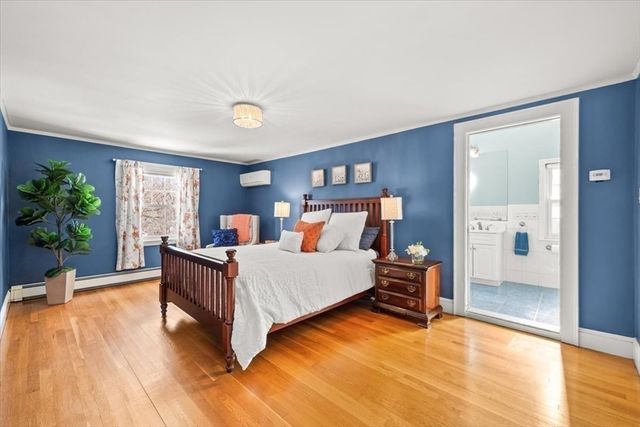 32 Russett Rd, Boston, MA 02132