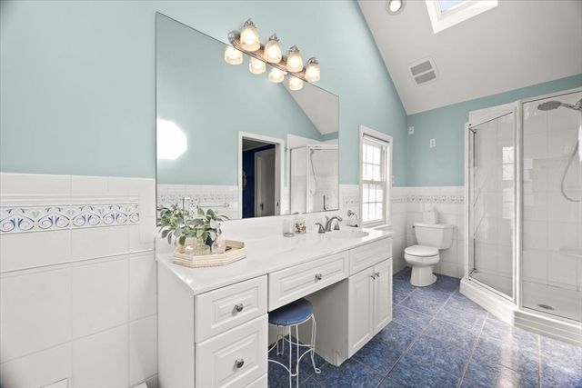 32 Russett Rd, Boston, MA 02132