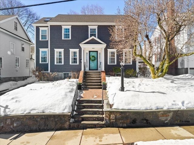 32 Russett Rd, Boston, MA 02132