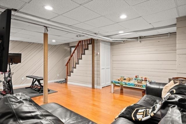 32 Russett Rd, Boston, MA 02132