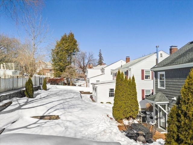 32 Russett Rd, Boston, MA 02132