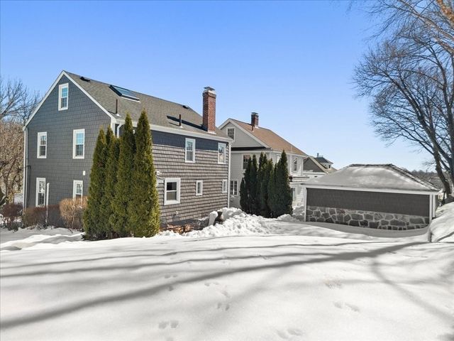 32 Russett Rd, Boston, MA 02132