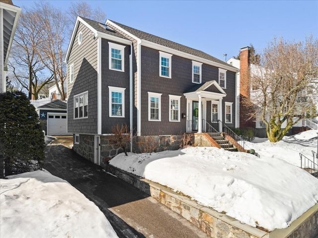 32 Russett Rd, Boston, MA 02132