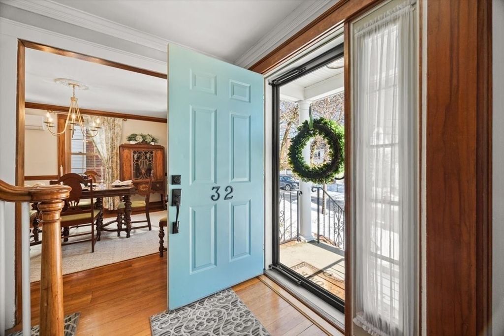 32 Russett Rd, Boston, MA 02132