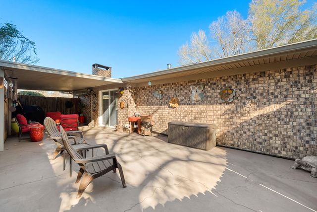 222 Springhill Dr., Hattiesburg, MS 39402