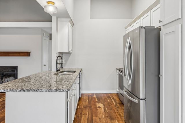 2506 Wedglea Drive 808, Dallas, TX 75211