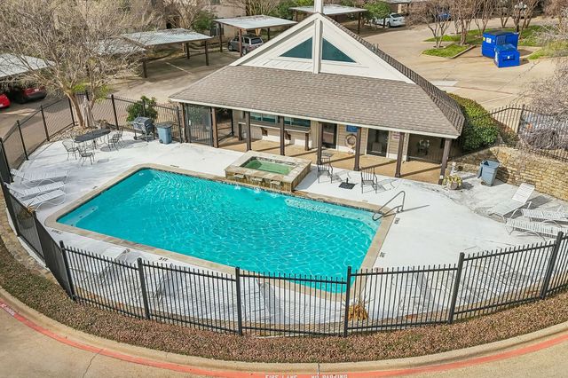 2506 Wedglea Drive 808, Dallas, TX 75211