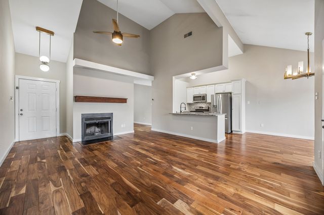 2506 Wedglea Drive 808, Dallas, TX 75211