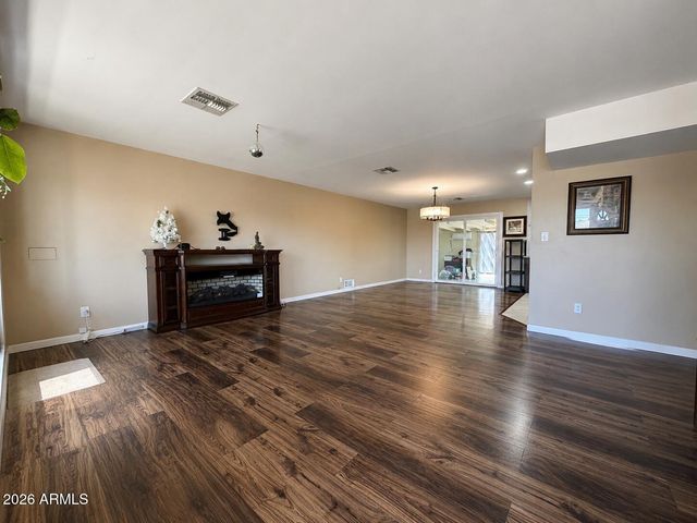 8701 E Cambridge Avenue, Scottsdale, AZ 85257