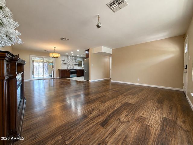 8701 E Cambridge Avenue, Scottsdale, AZ 85257