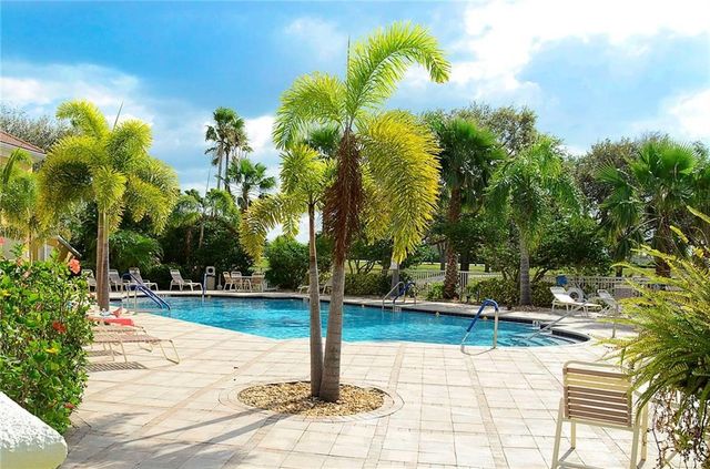 5025 Fairways Circle B209, Vero Beach, FL 32967